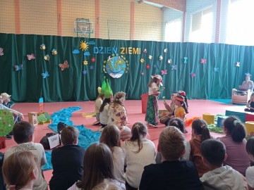 Dzień Ziemi w Szkole Podstawowej w Dabrówce Dużej , 